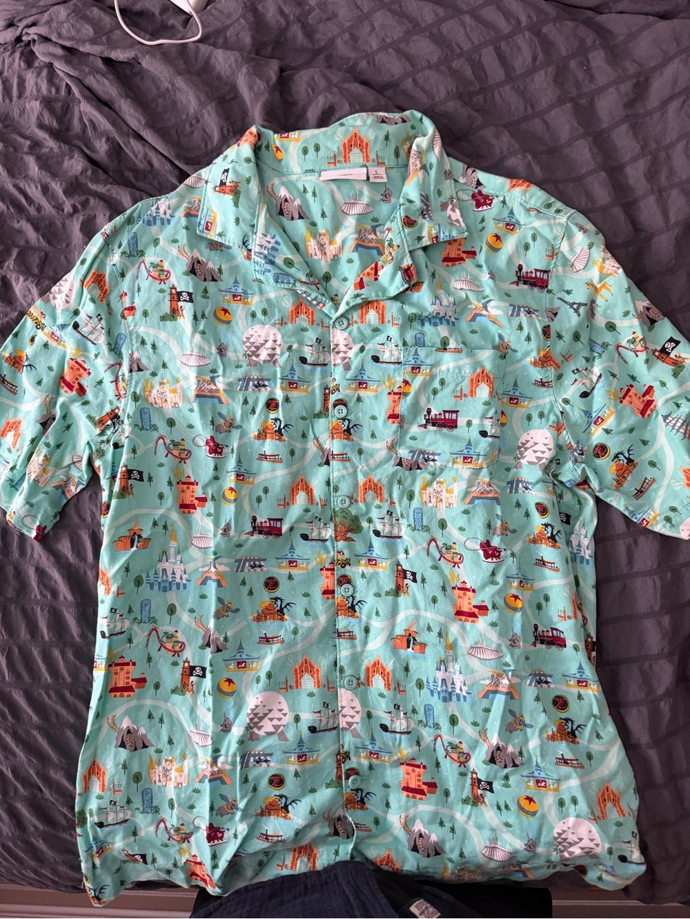 Disney Parks WDW Attractions Map Button Up Shirt Men’s - Large (Aqua)